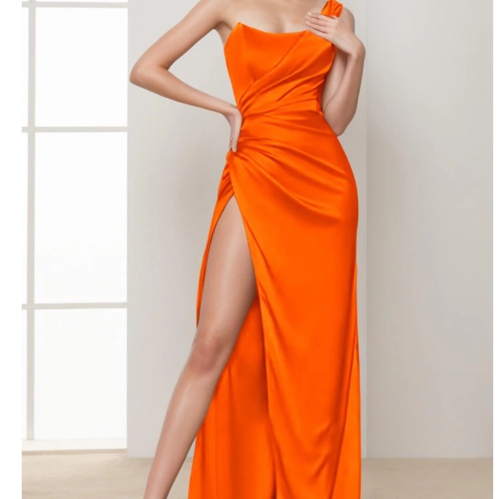 Orange dress